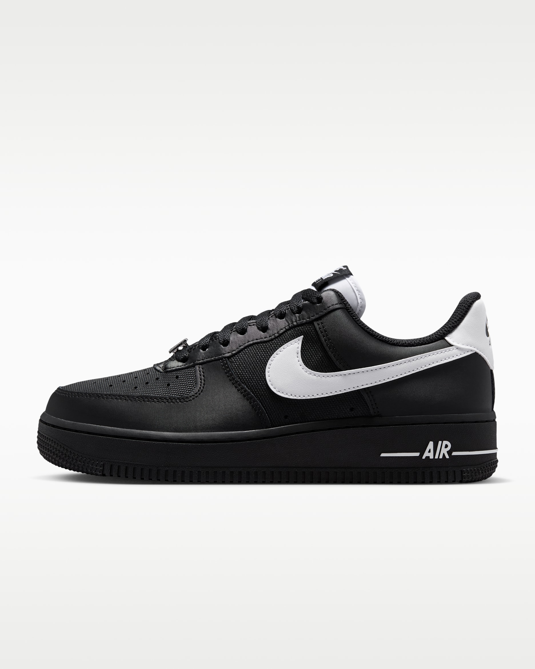 Nike Air Force 1 '07 SE Women's Shoes. Nike ID
